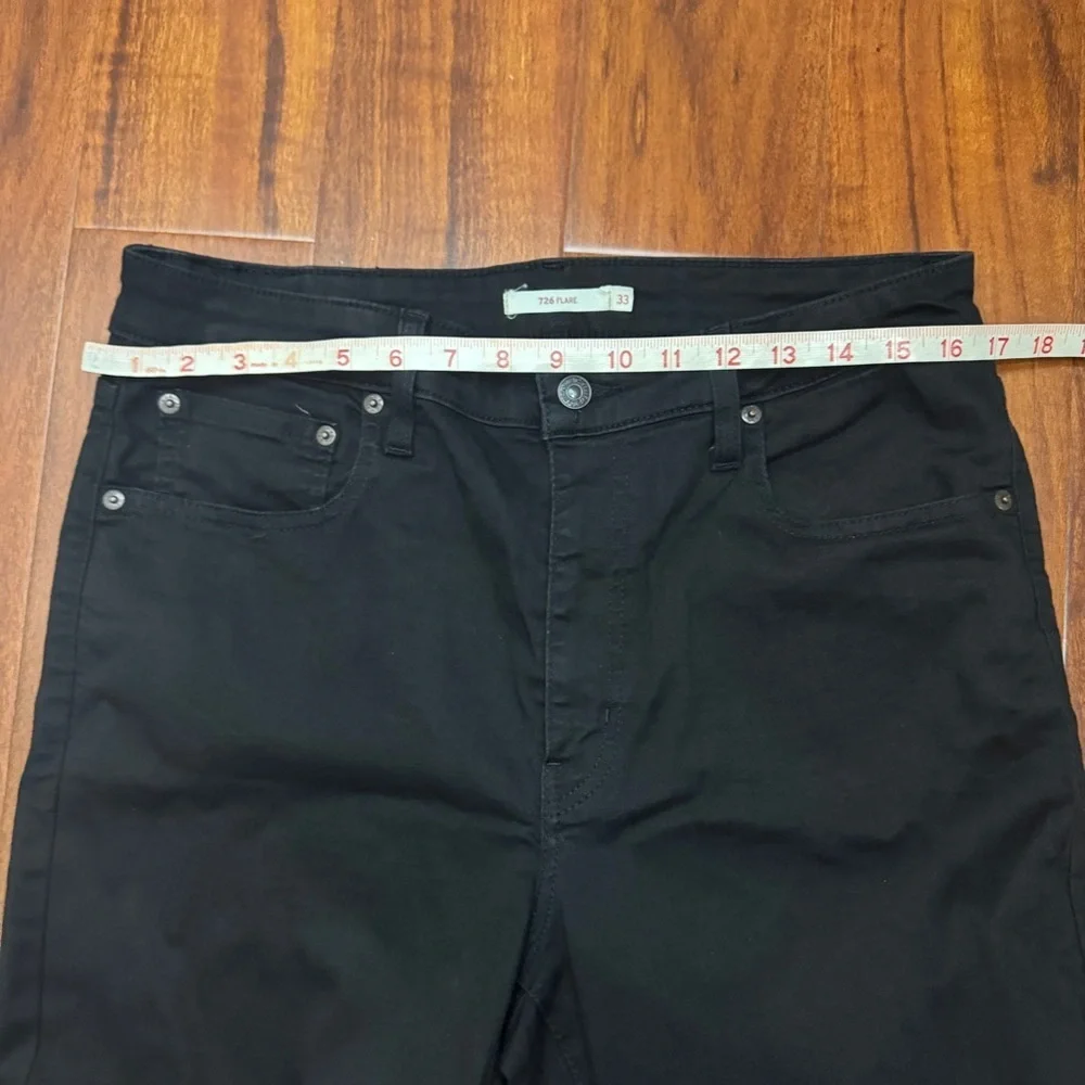 Levis levis 726